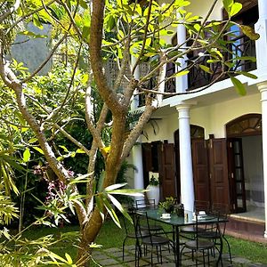 King Room Garden View